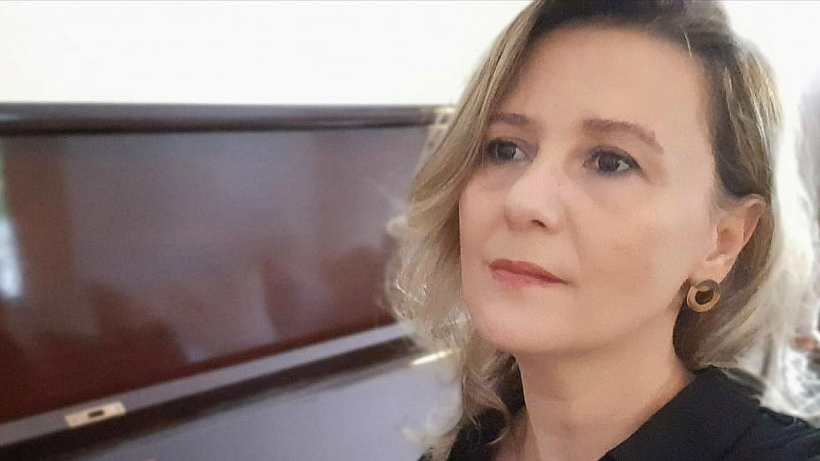 Ayşe SEZAL ÖZDEMİR - Piyano Öğretmeni
