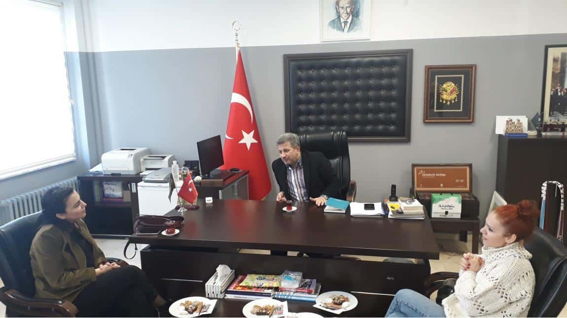 İstanbul Milletvekili Sayın  Müşerref Pervin Tuba DURGUT okulumuzu ziyaret etti.