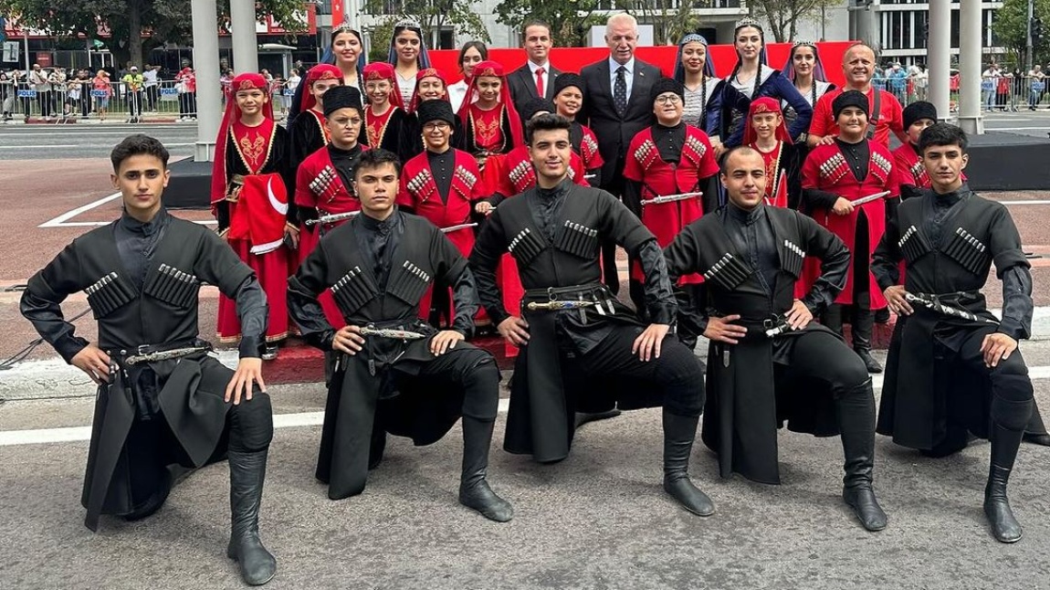 102. YILINI KUTLADIĞIMIZ 30 AĞUSTOS ZAFER BAYRAMI VALİLİK PROGRAMINDA ÖĞRENCİLERİMİZ GÖREV ALDI. 